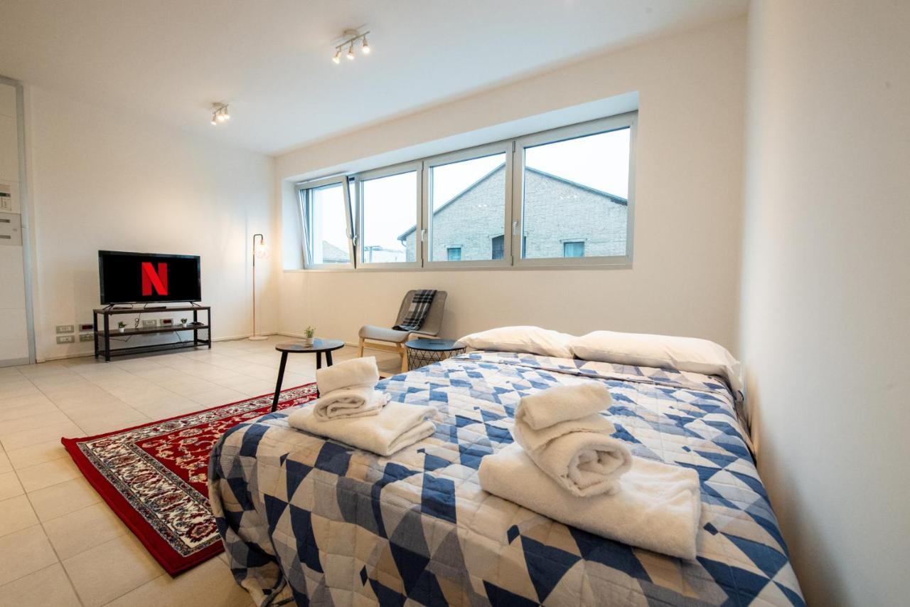 350 M Dalla Stazione L Parcheggio Free L Nova Loft Apartment Parma Bagian luar foto